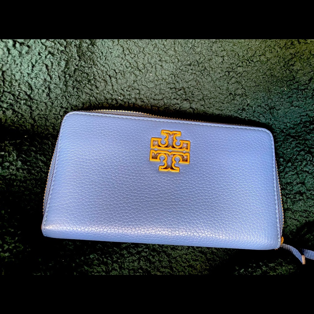 Tory Burch wallet